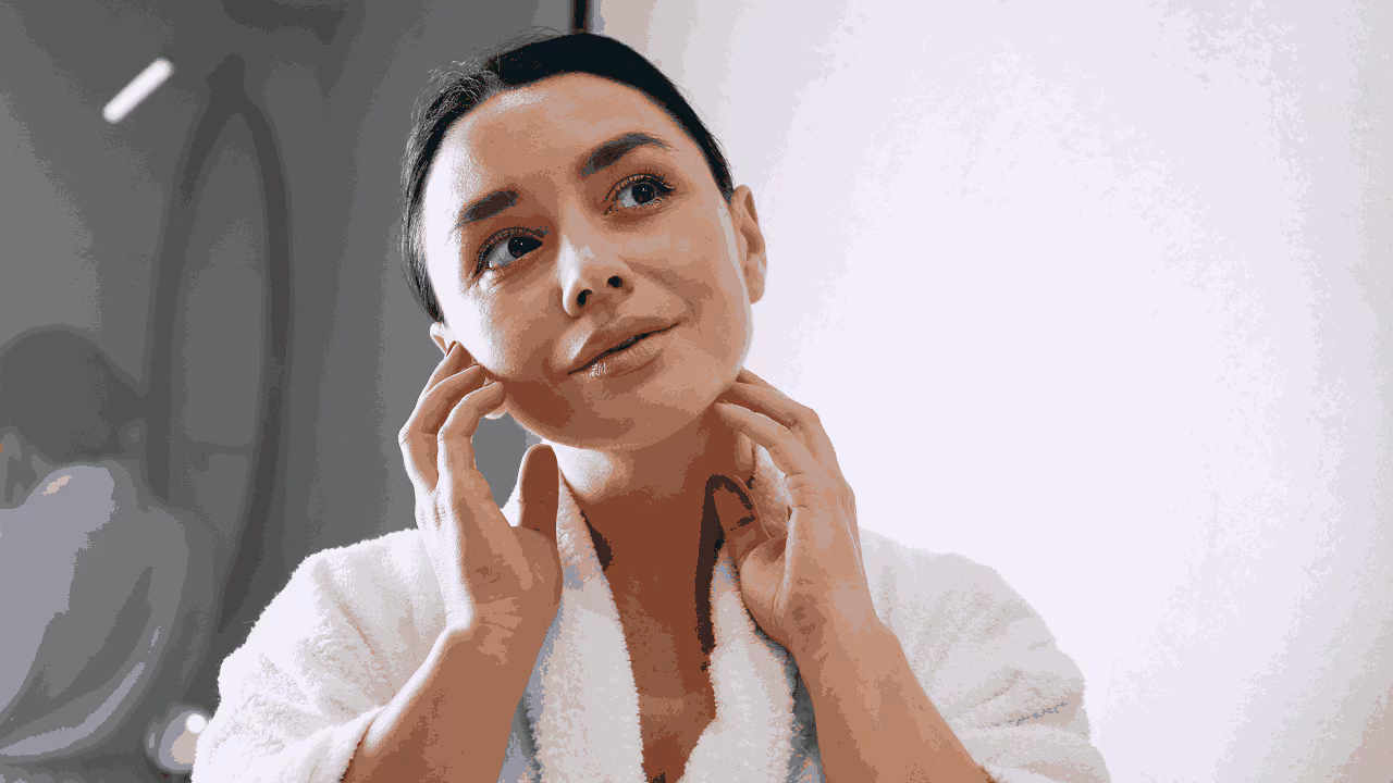 How Skin Reacts to Sun Exposure &amp; Environmental Stressors