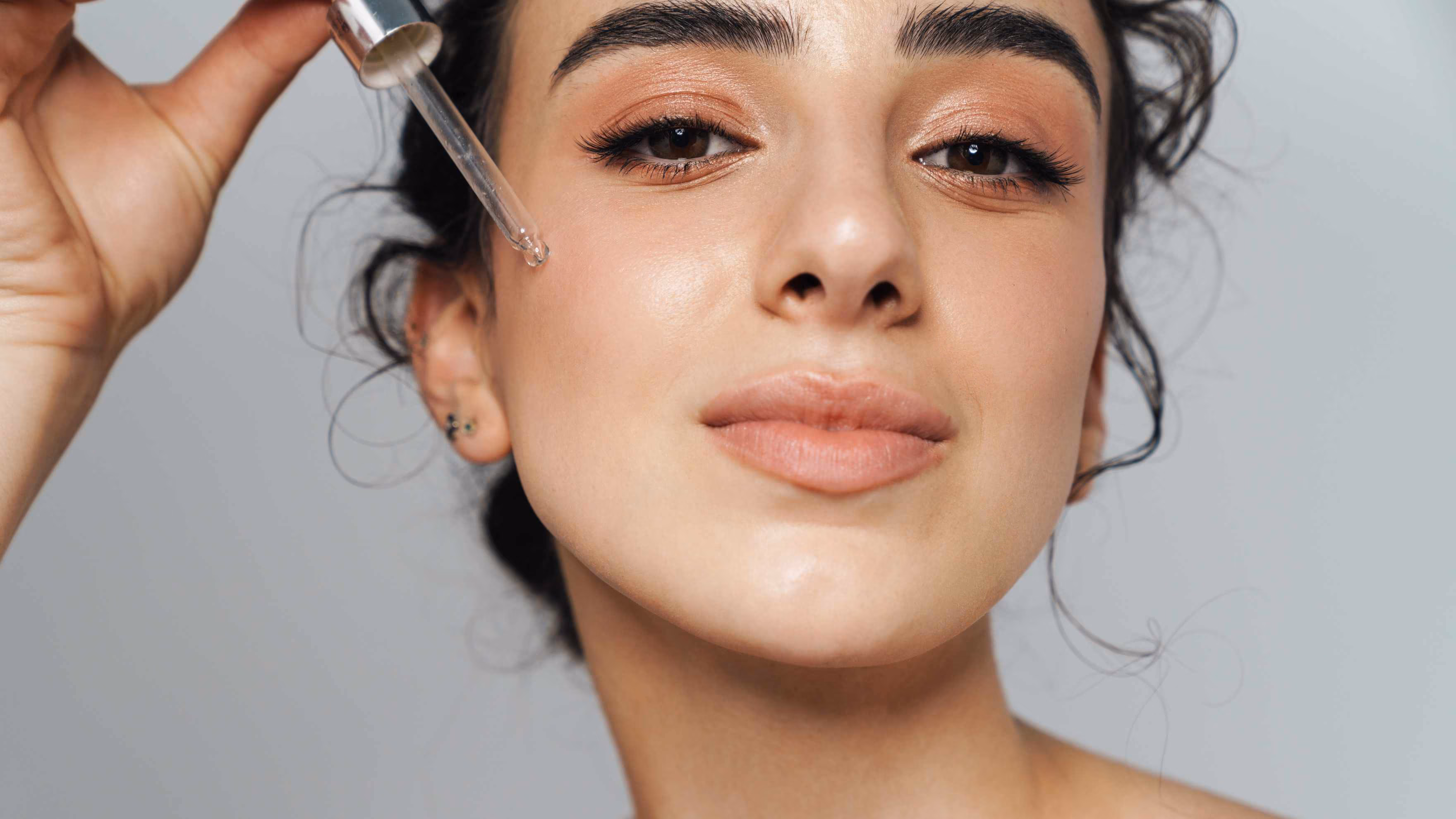 How to Use Brightening & Lightening Serums the Right Way