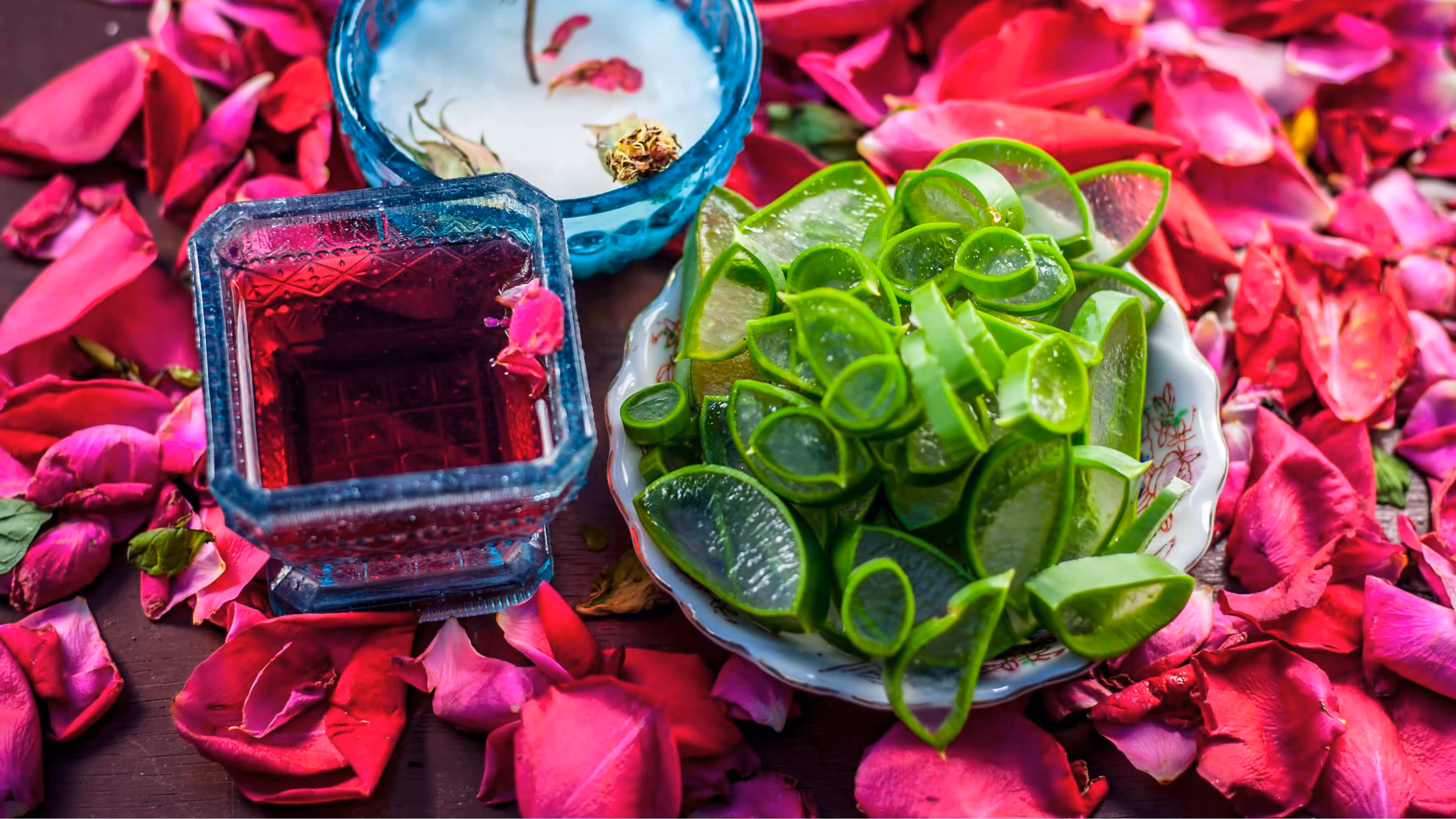 Rose Water + Aloe Vera Pack for Sensitive Skin